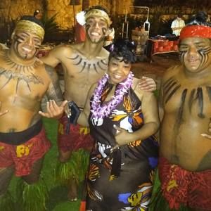 Meet your Posher, Ebonye